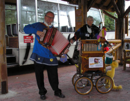 Rolf-W. und Nothy Berg. aus Gladbach